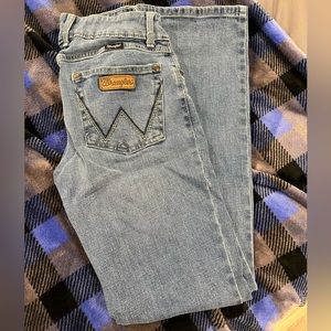 Size 3x32 wrangler bootcut jeans.